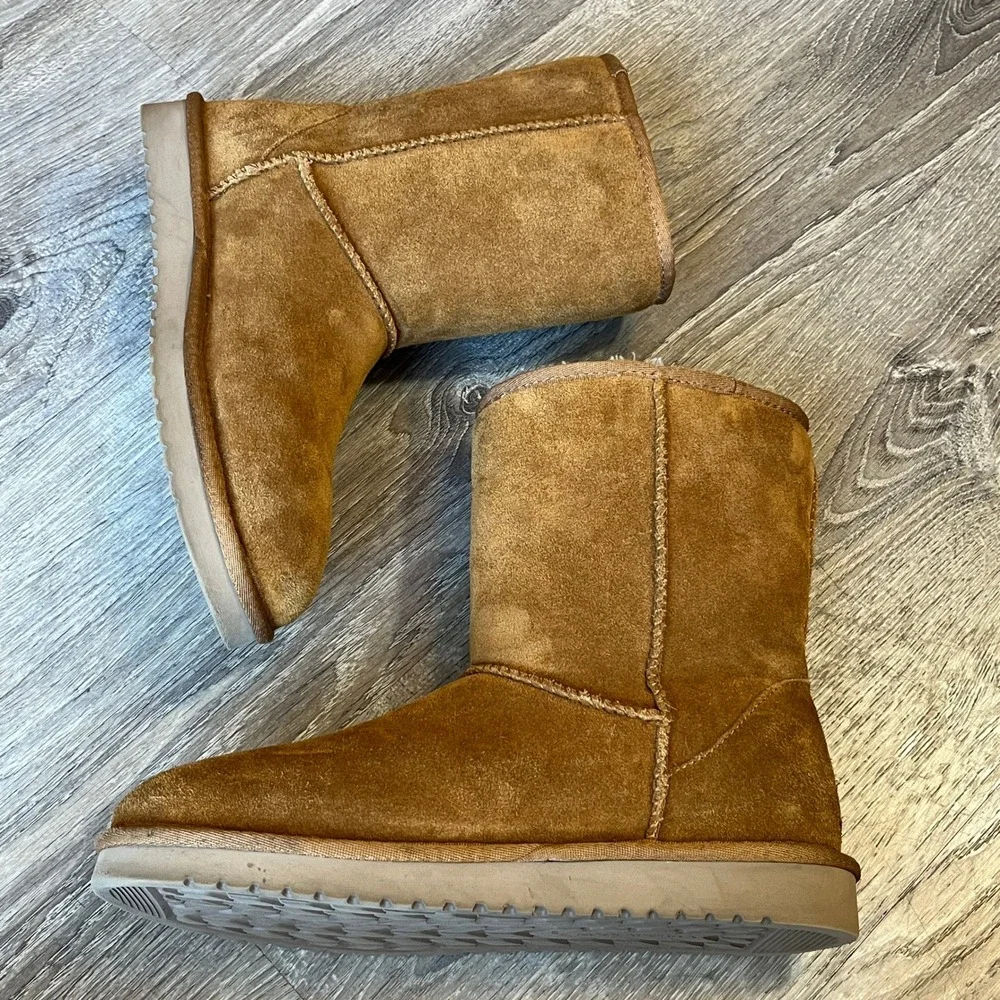 Koolaburra by UGG Koola Short Chestnut Suede Boots 1017090 Womens 10